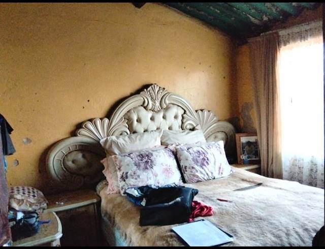 2 BEDROOM HOUSE FOR SALE IN SEBOKENG UNIT 7